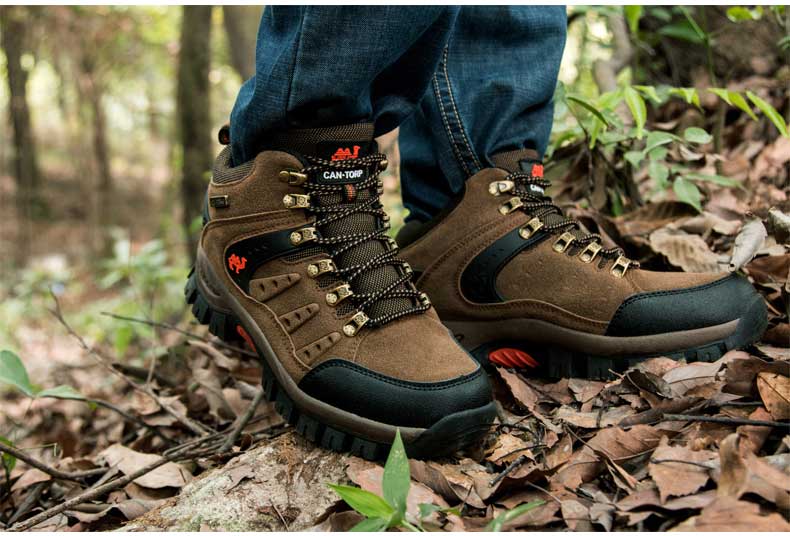 2021 Couples Outdoor Mountain Desert Climbing shoes. Men Women Ankle Hiking Boots, Plus Size Fashion Classic Trekking Footwear